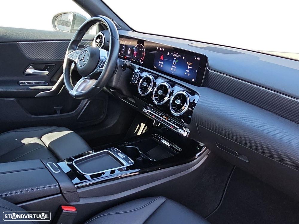 Mercedes-Benz A 180 Limousine d 8G-DCT Progressive - 14