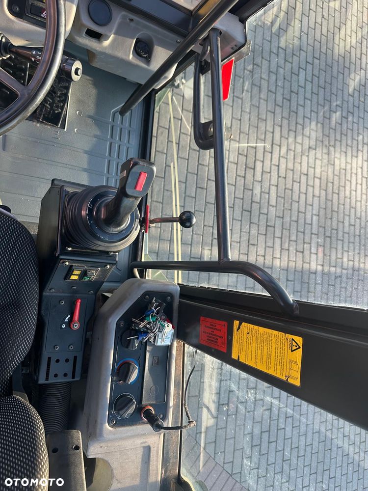 Kramer 521 / seria 2 - 22