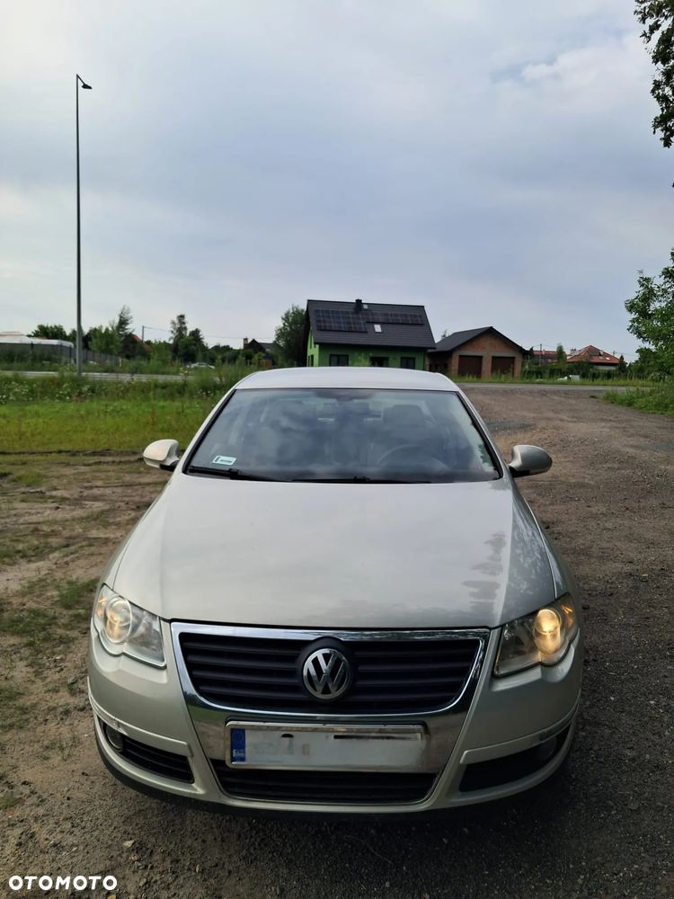 Volkswagen Passat - 10