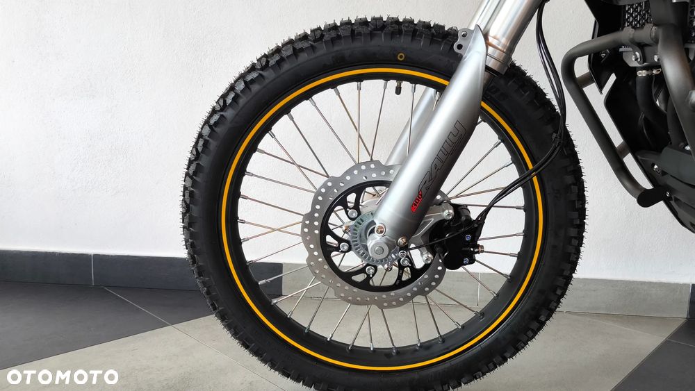 VOGE 300GY RALLY - 25