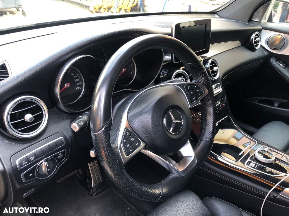 Mercedes-Benz GLC 220 d 4MATIC - 11