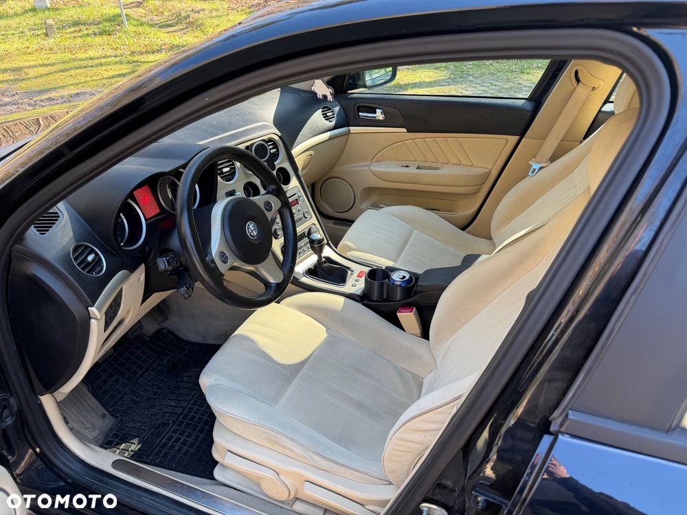 Alfa Romeo 159 1.9 JTDM 8V DPF Distinctive - 14