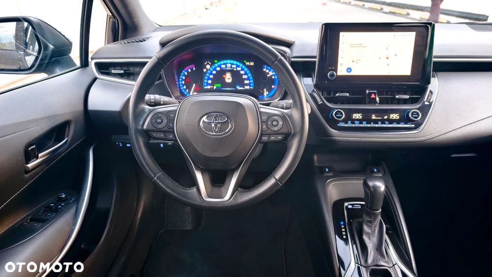 Toyota Corolla 1.8 Hybrid Comfort - 25