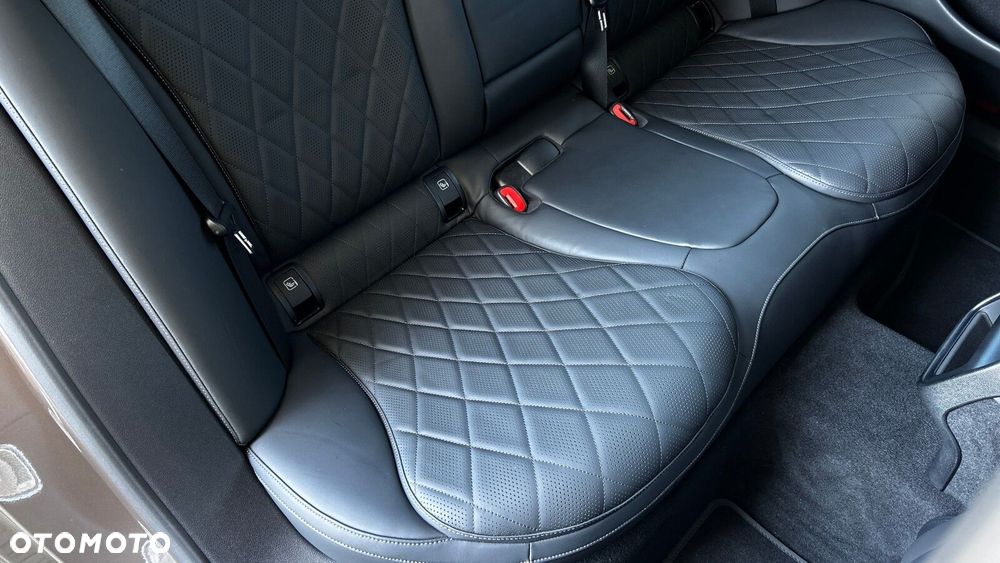 Mercedes-Benz Klasa E 220 d mHEV 4-Matic Exclusive 9G-Tronic - 29