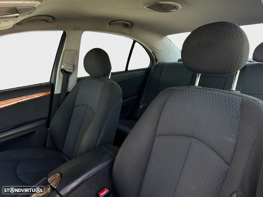 Mercedes-Benz E 220 CDi Avantgarde Aut. - 12