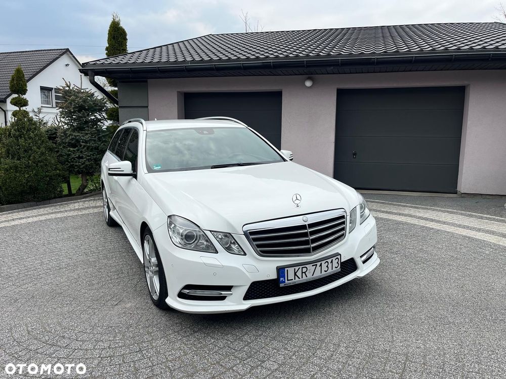 Mercedes-Benz Klasa E 220 CDI DPF BlueEFFICIENCY 7G-TRONIC Avantgarde - 2