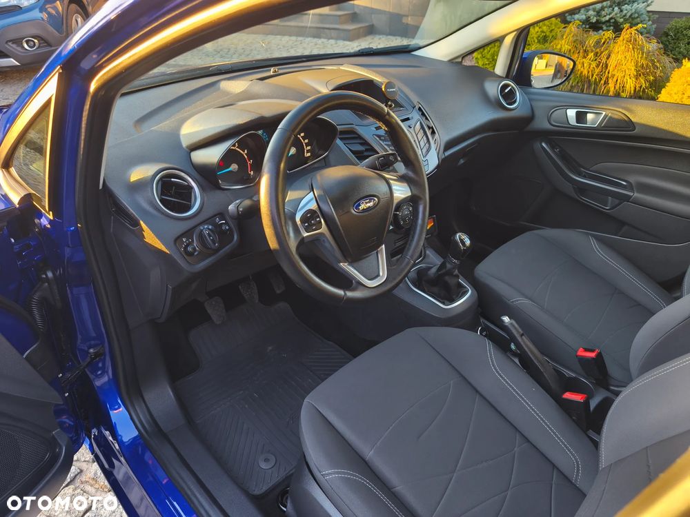 Ford Fiesta 1.25 Celebration - 23