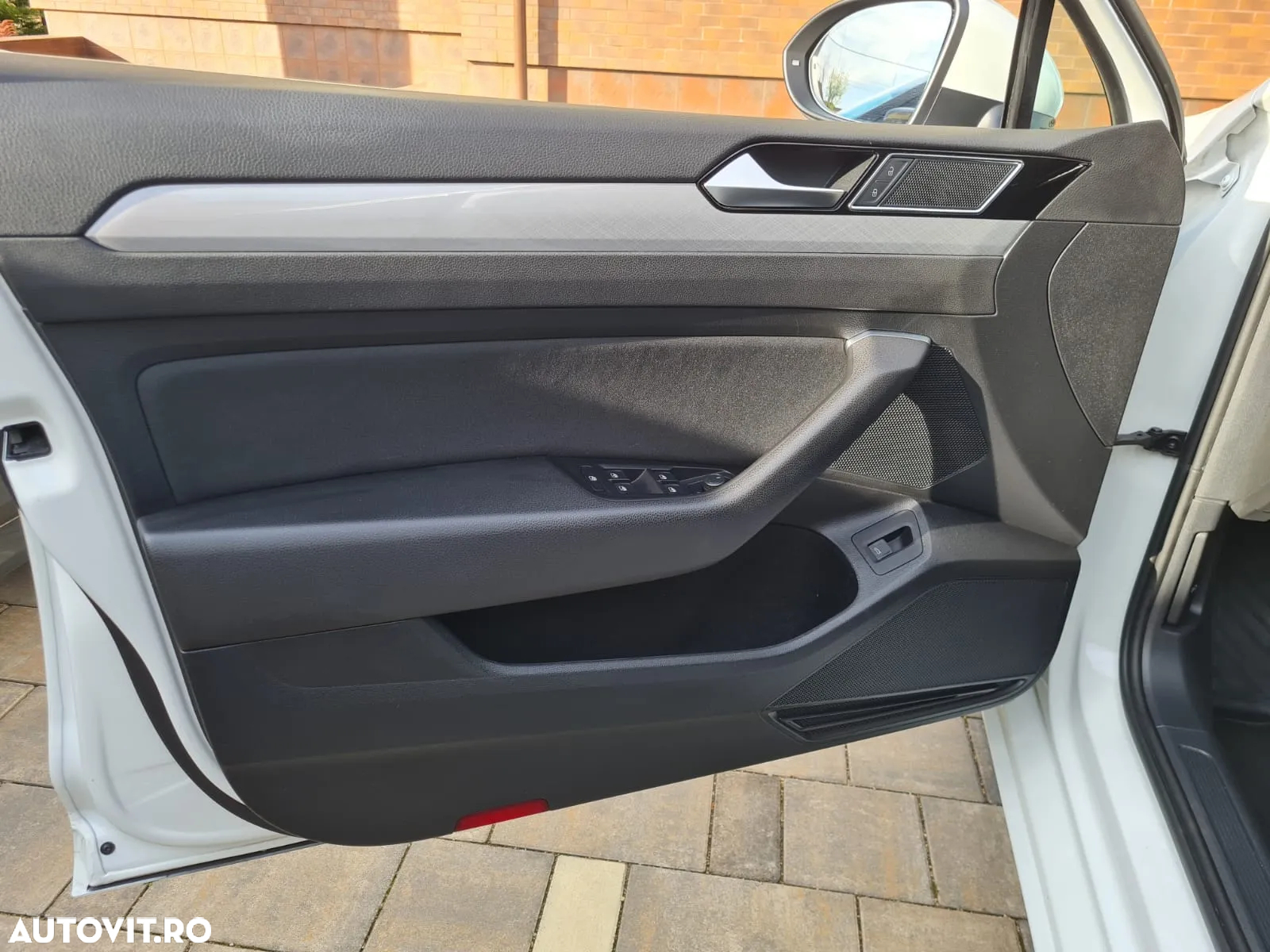 Volkswagen Passat 2.0 TDI (BlueMotion Technology) DSG Trendline - 8