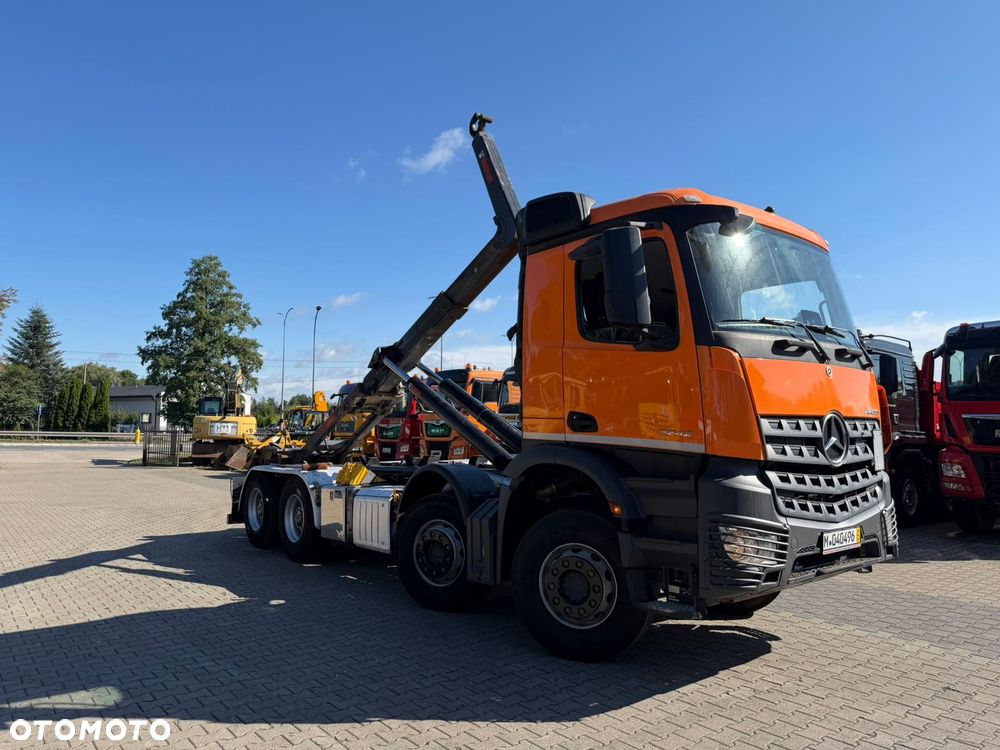 Mercedes-Benz Arocs 3242 - 2