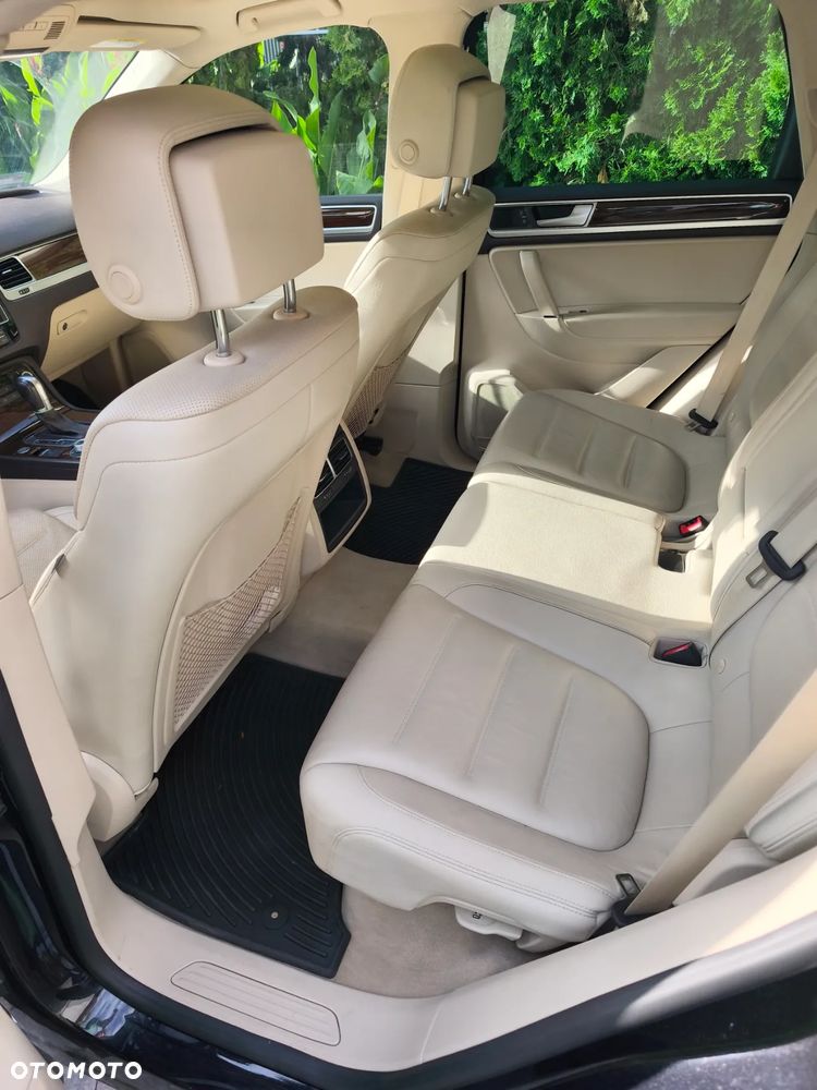Volkswagen Touareg - 16