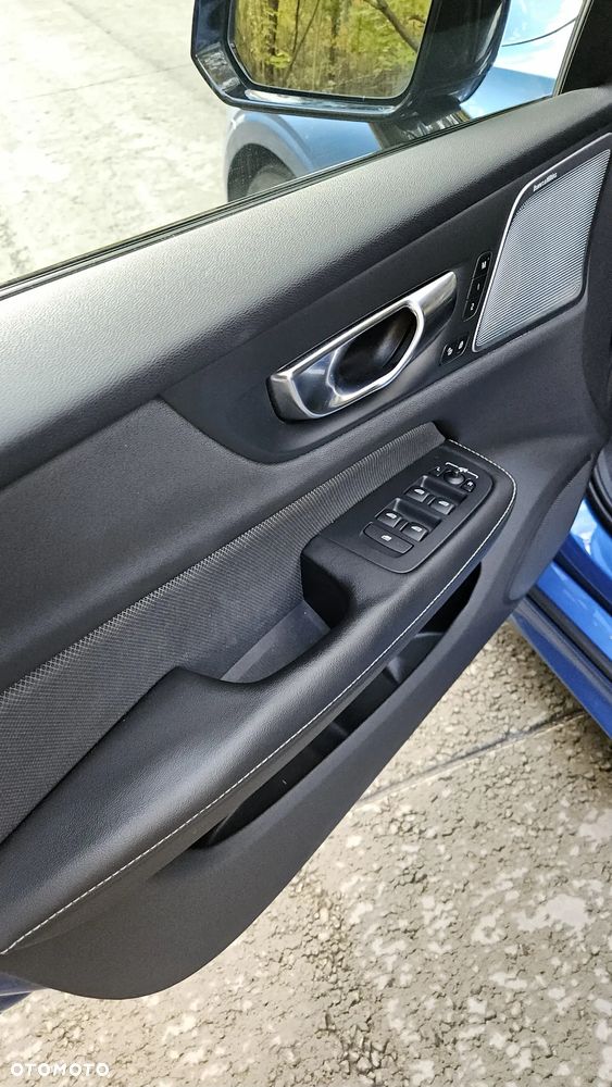 Volvo V60 T6 AWD R-Design - 19