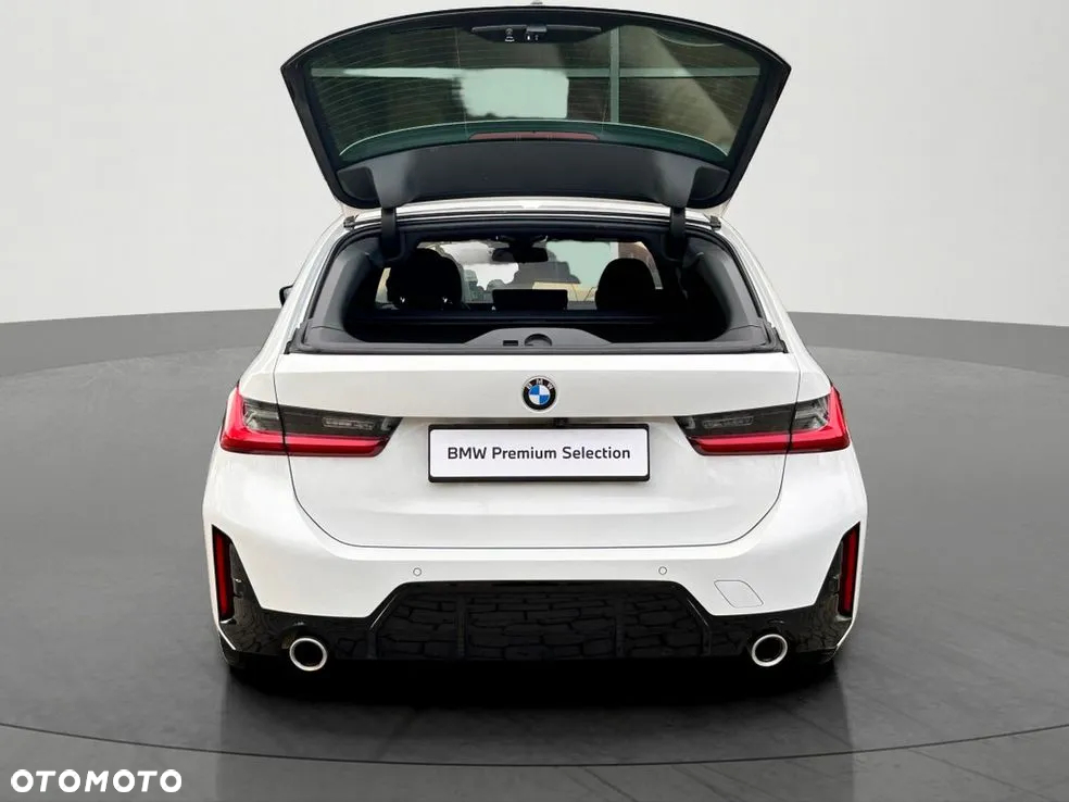 BMW Seria 3 318i M Sport - 14