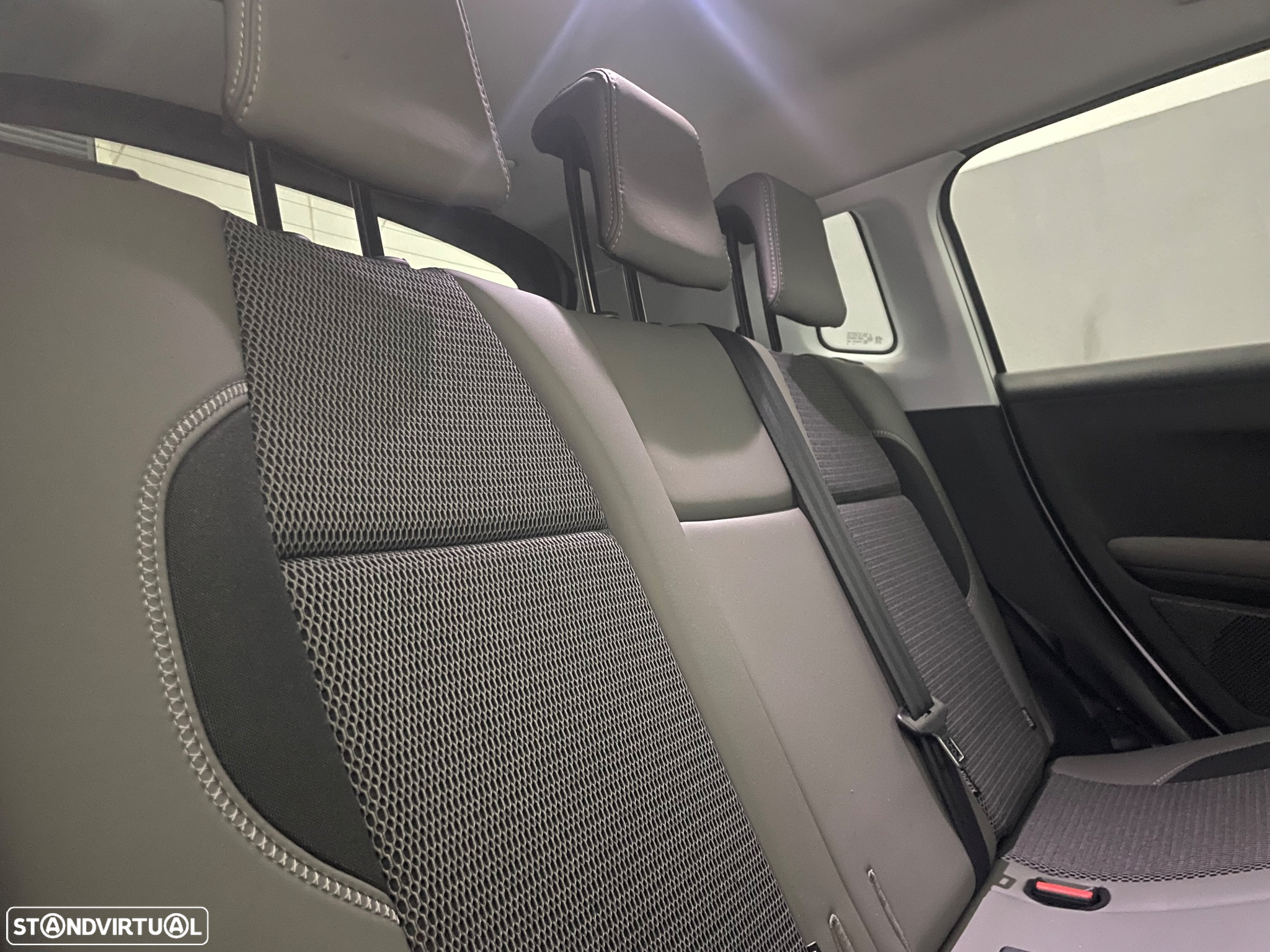Peugeot 2008 PureTech 110 Stop&Start Allure - 20