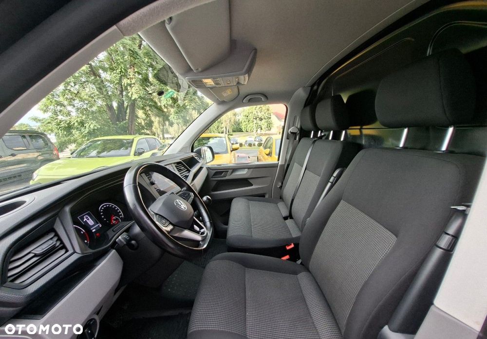 Volkswagen Transporter - 18