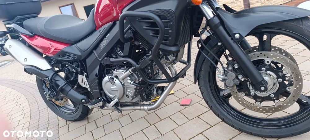 Suzuki V-STROM - 32