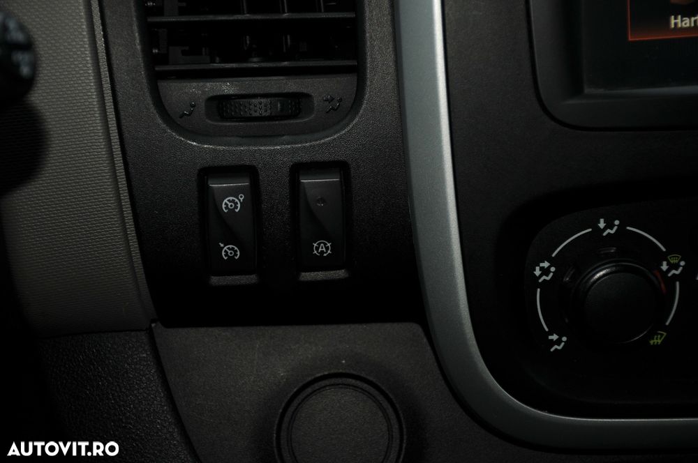 Renault Trafic ENERGY Grand Combi Expression - 26