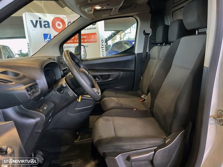 Toyota Proace City 1.5D L1 Comfort 3 Lugares c/IVA DEDUTÍVEL - 7