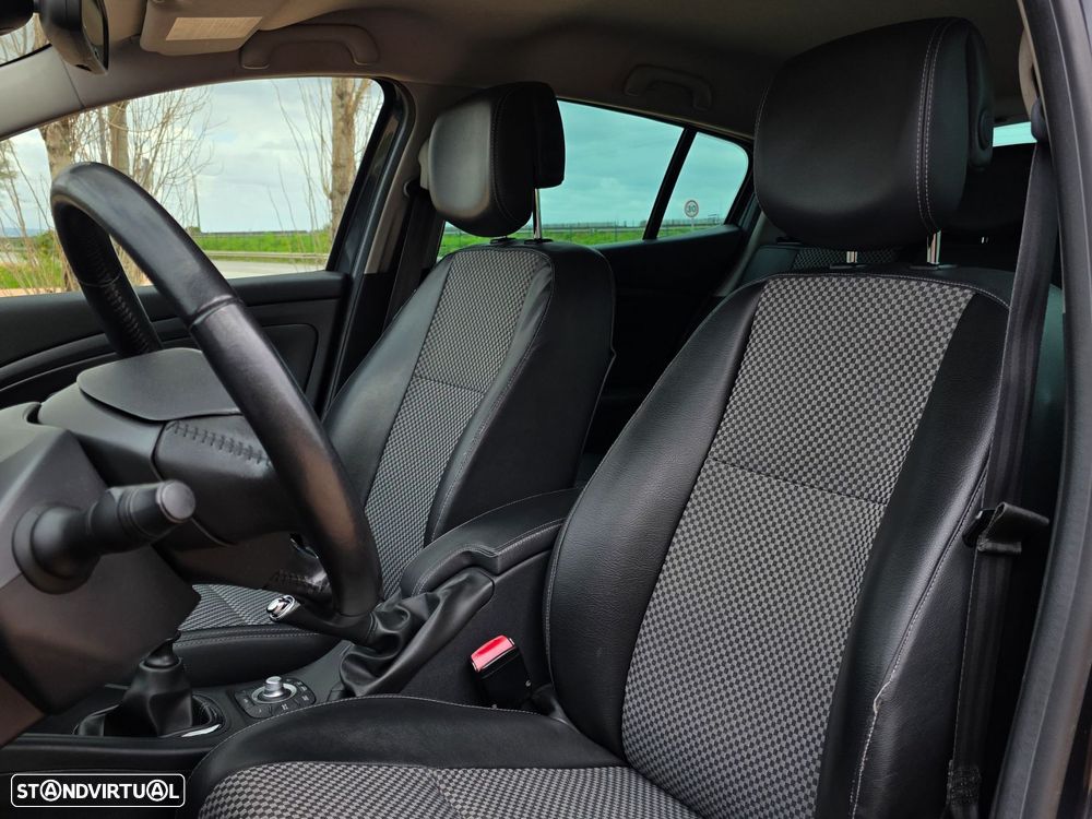 Renault Mégane 1.5 dCi Limited - 23