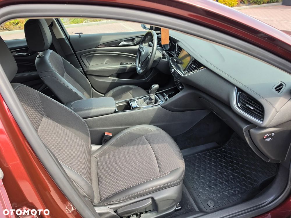 Opel Insignia 1.5 T Exclusive S&S Eco - 17