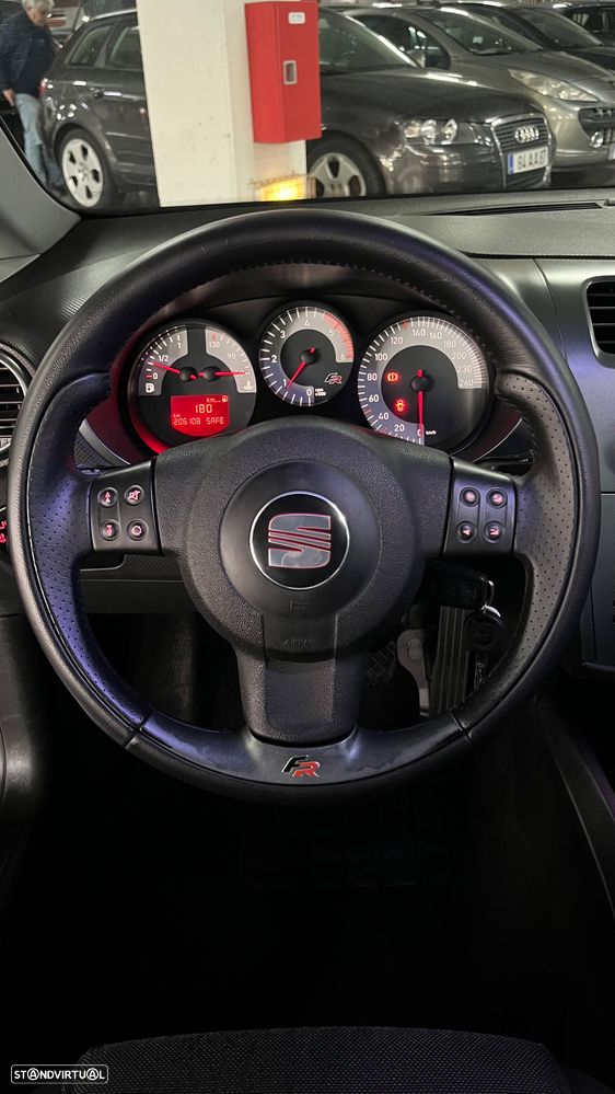 SEAT Leon 2.0 TDI FR - 6