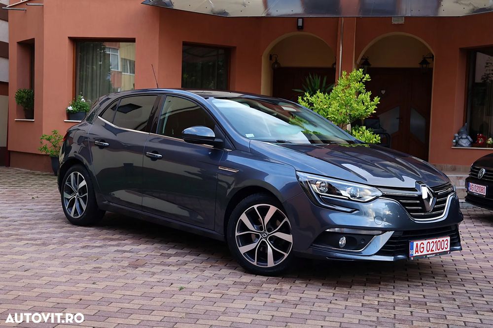 Renault Megane ENERGY dCi 110 Start & Stop Bose Edition - 4