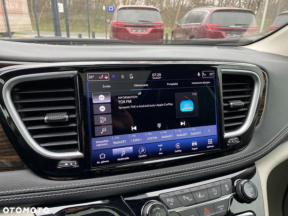 Chrysler Pacifica - 22