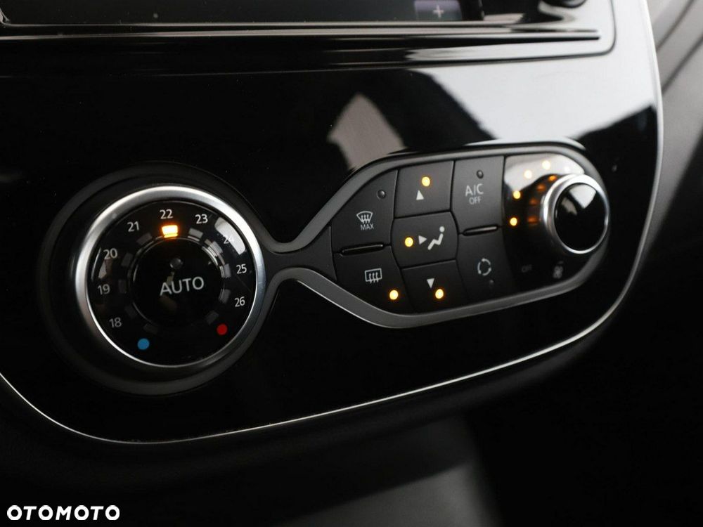 Renault Captur TCe 150 EDC GPF BOSE EDITION - 28