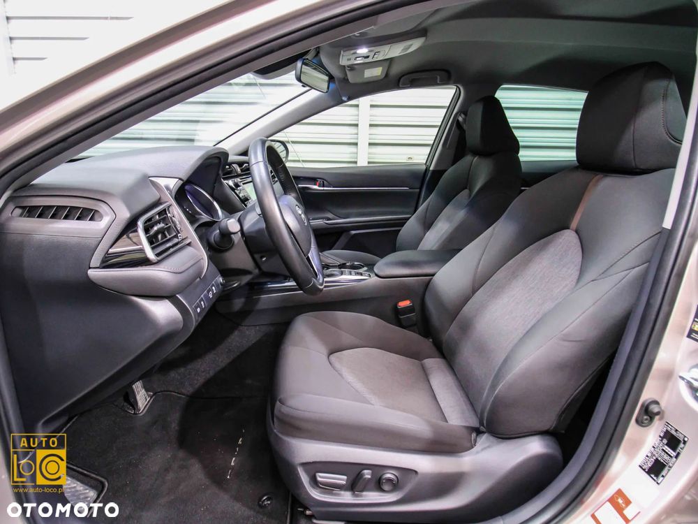 Toyota Camry 2.5 Hybrid Prestige CVT - 12