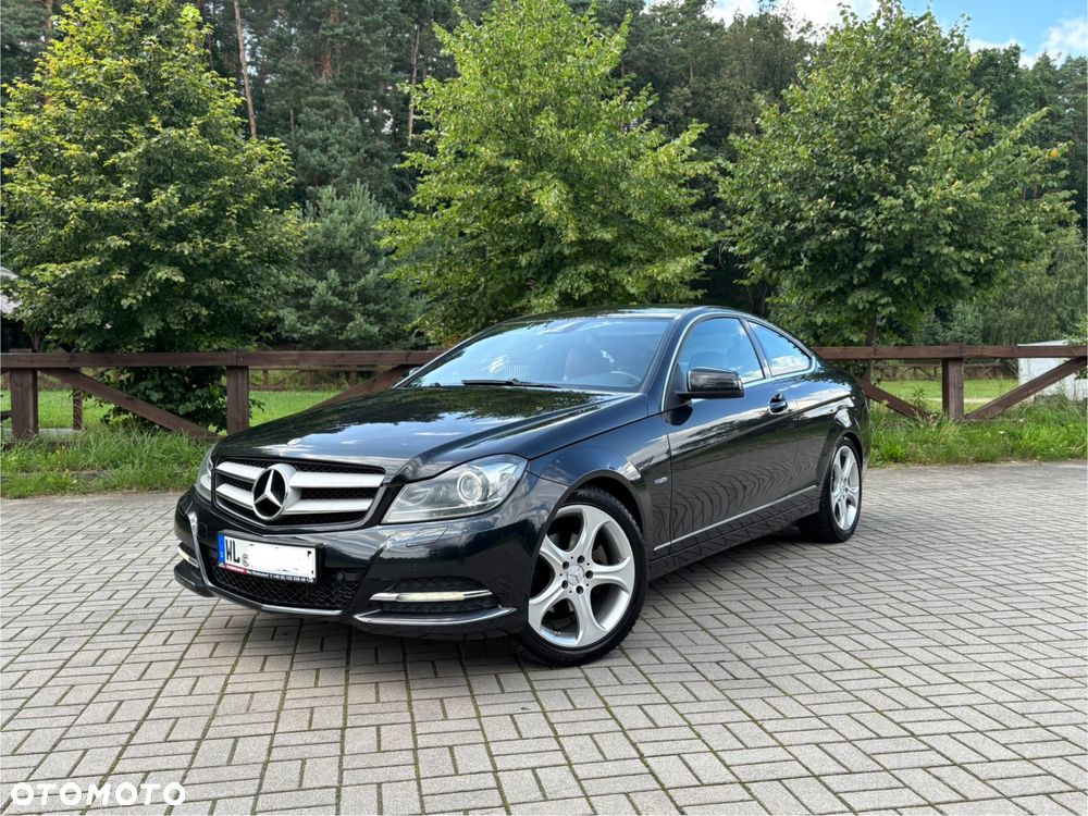 Mercedes-Benz Klasa C 220 CDI DPF Coupe (BlueEFFICIENCY) 7G-TRONIC - 4