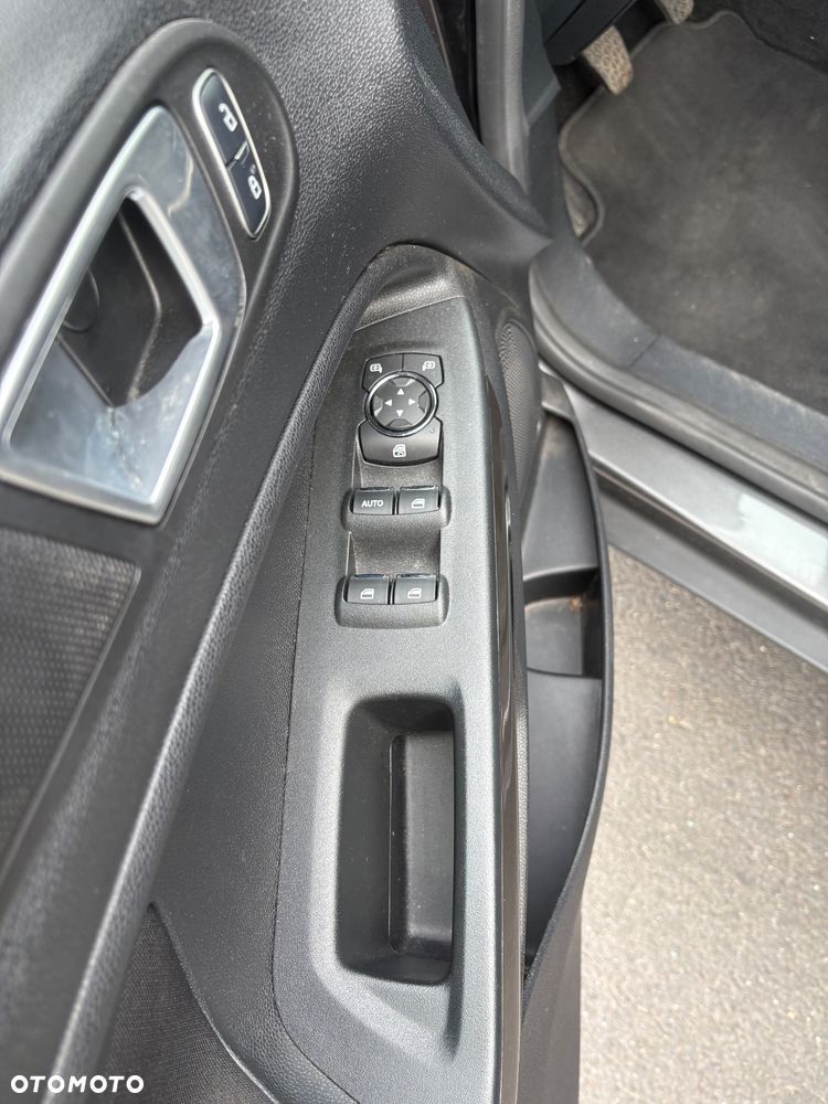 Ford EcoSport - 10