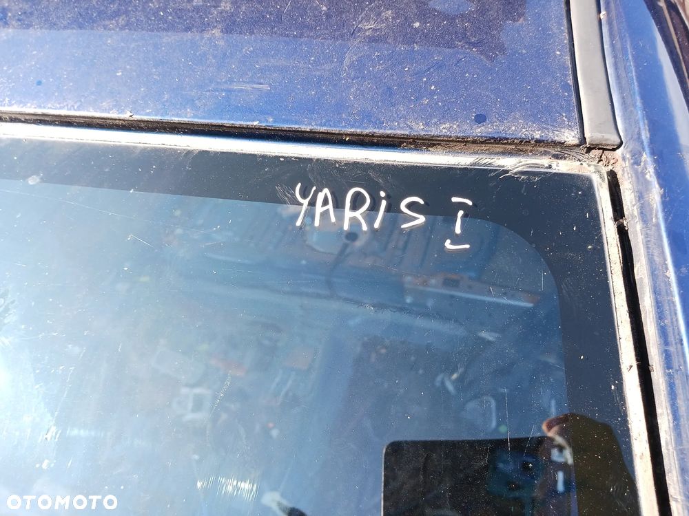 Szyba czołowa przód przednia Toyota Yaris I 3D 99-06 - 2
