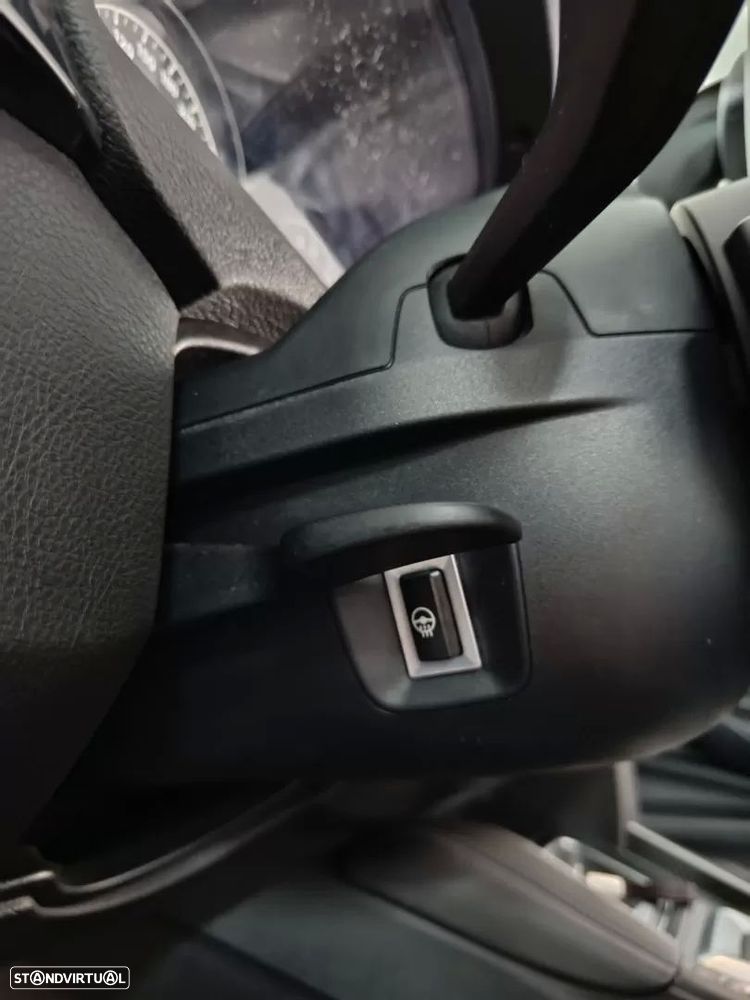 BMW M4 Auto - 41