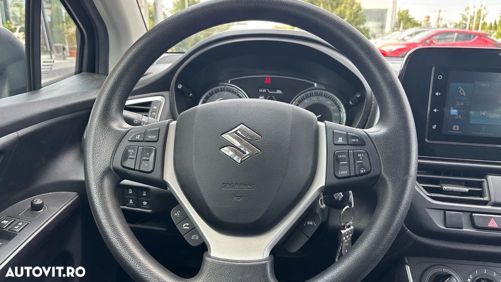 Suzuki S-Cross - 13