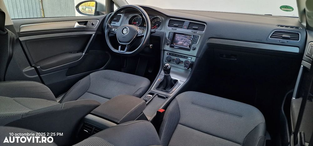 Volkswagen Golf 1.6 TDI BlueMotion Technology DPF Highline - 12