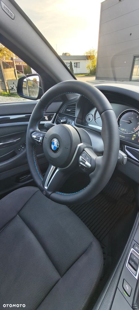 BMW Seria 5 525d Luxury Line - 25