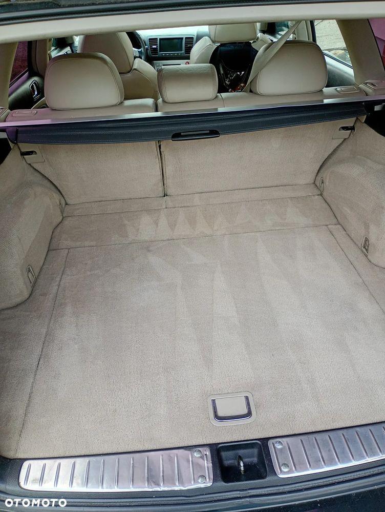 Subaru Legacy Kombi 3.0 4WD - 9