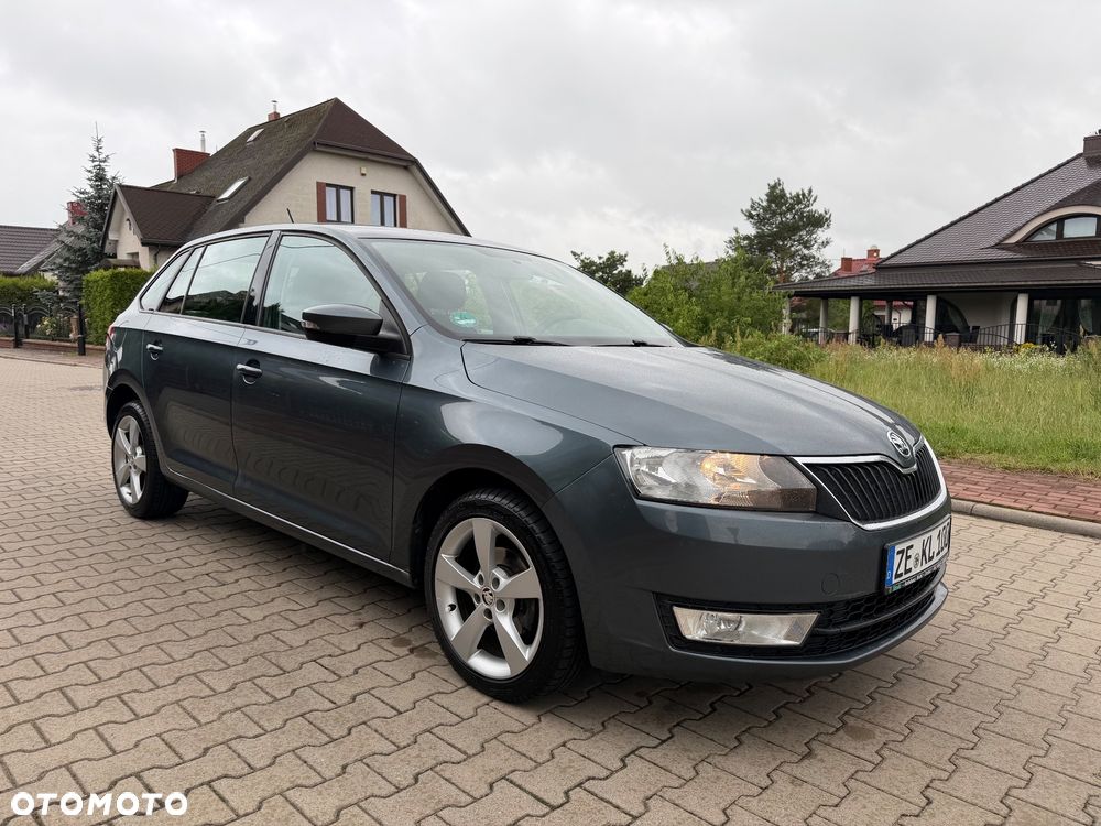 Skoda RAPID 1.2 TSI (Green tec) Emotion Plus - 12