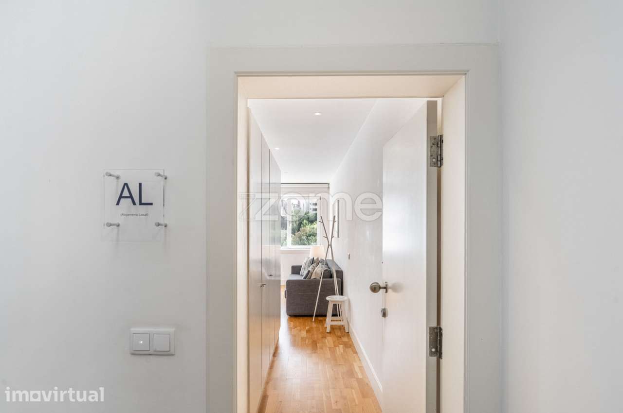 Apartamento T0 com Licença AL na Rua Santa Catarina, Porto - Grande imagem: 3/17