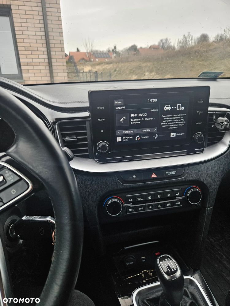 Kia XCeed 1.5 T-GDI M - 6