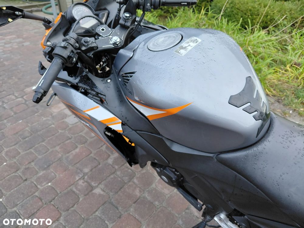 Honda CBR - 21