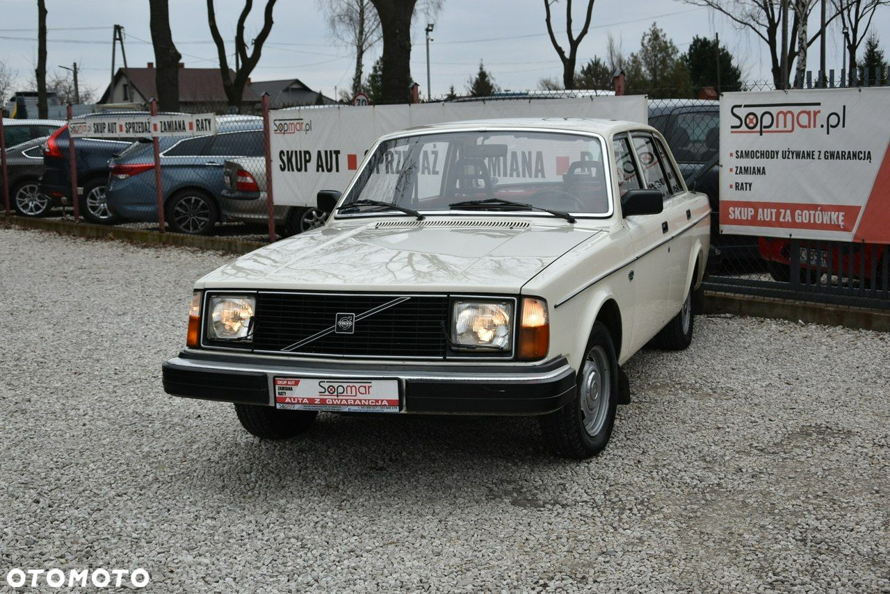Volvo Seria 200 - 16