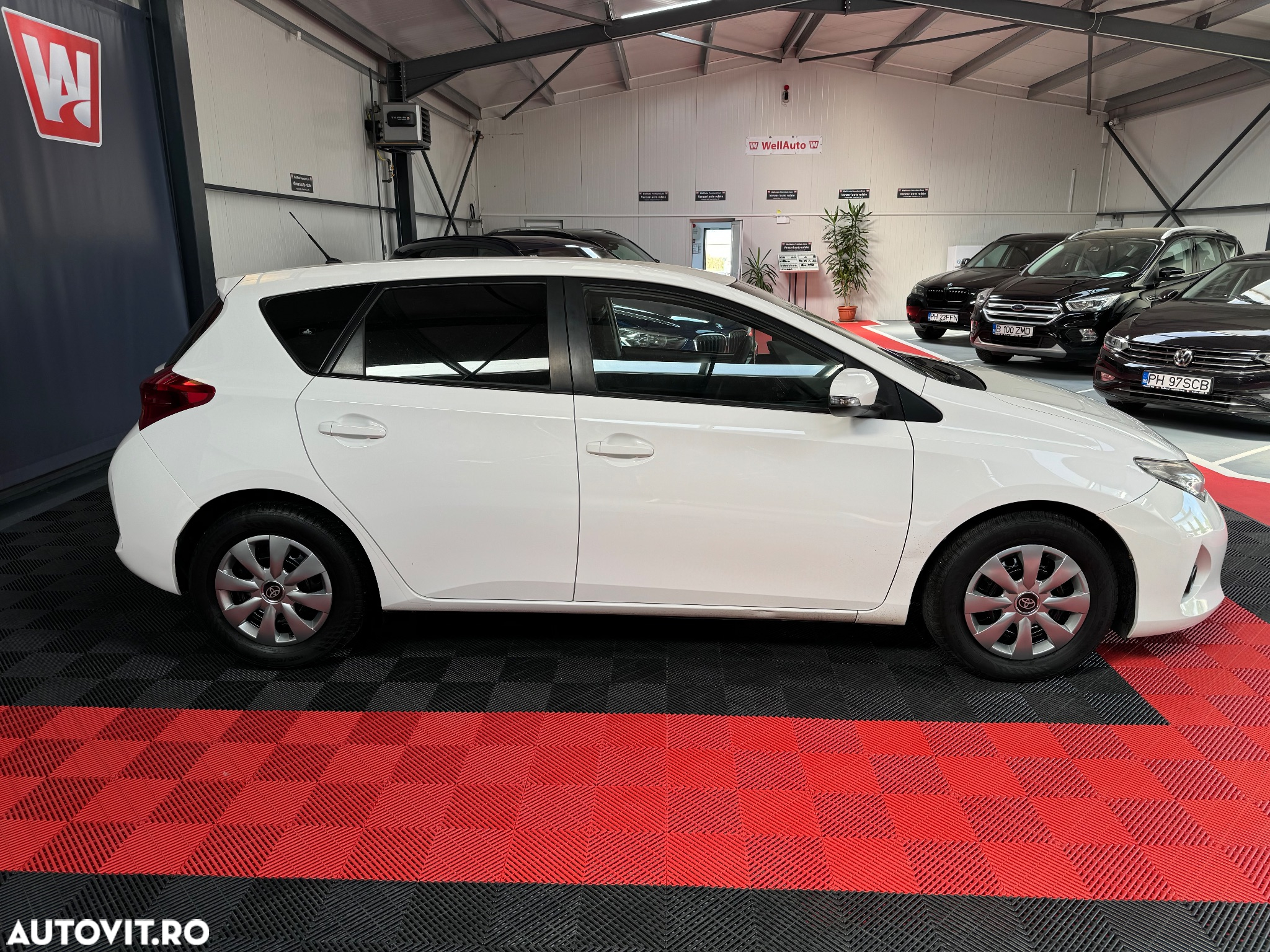 Toyota Auris - 4