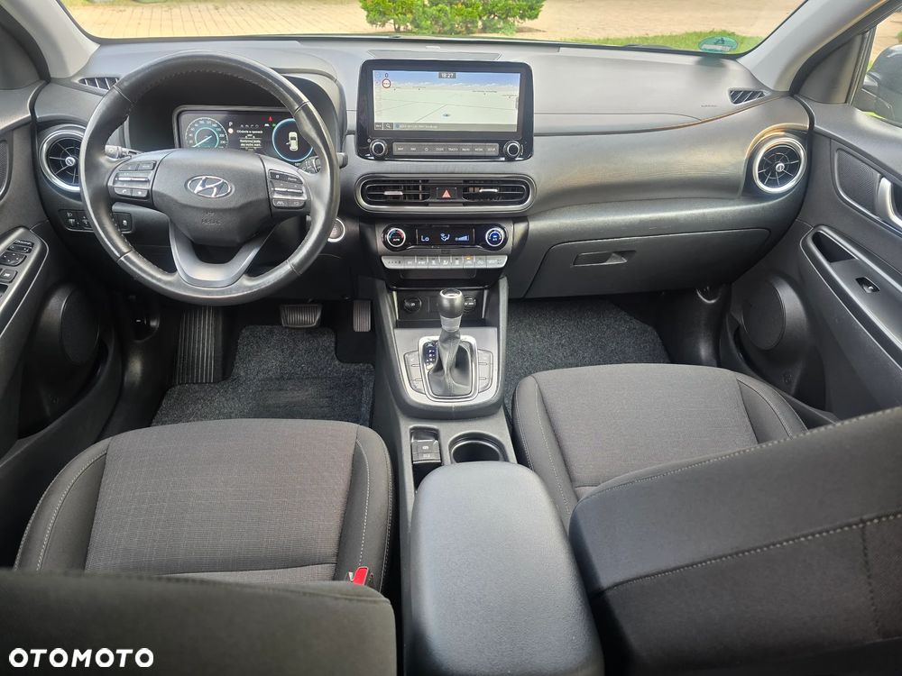 Hyundai Kona 1.6 T-GDI DCT Premium - 8