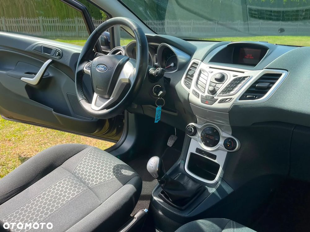 Ford Fiesta 1.25 Titanium - 14