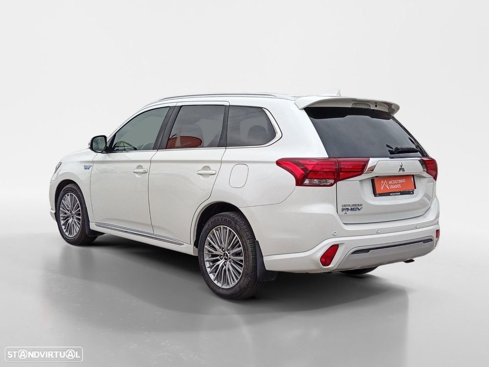 Mitsubishi Outlander 2.4 Intense - 3