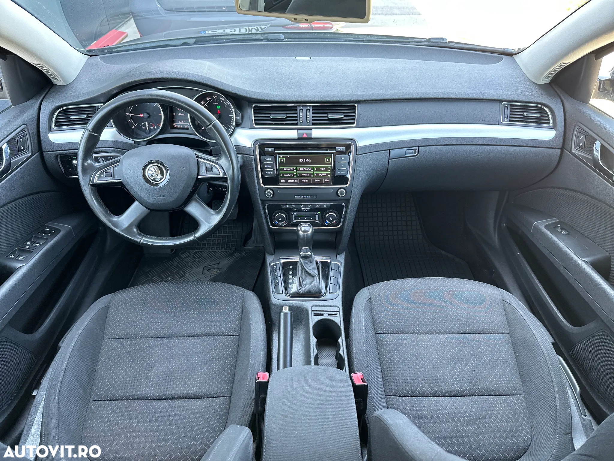 Skoda Superb 2.0 TDI Comfort DSG - 14