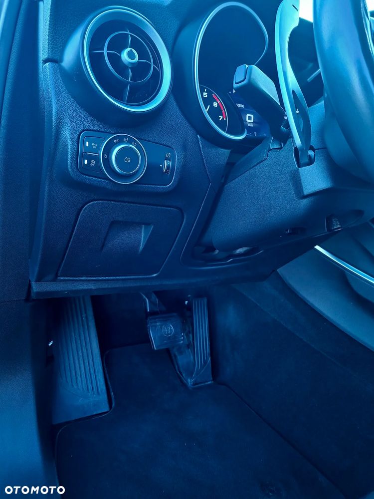 Alfa Romeo Stelvio 2.0 Turbo Super Q4 - 24