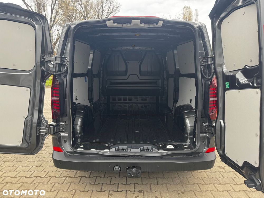 Volkswagen Transporter - 8