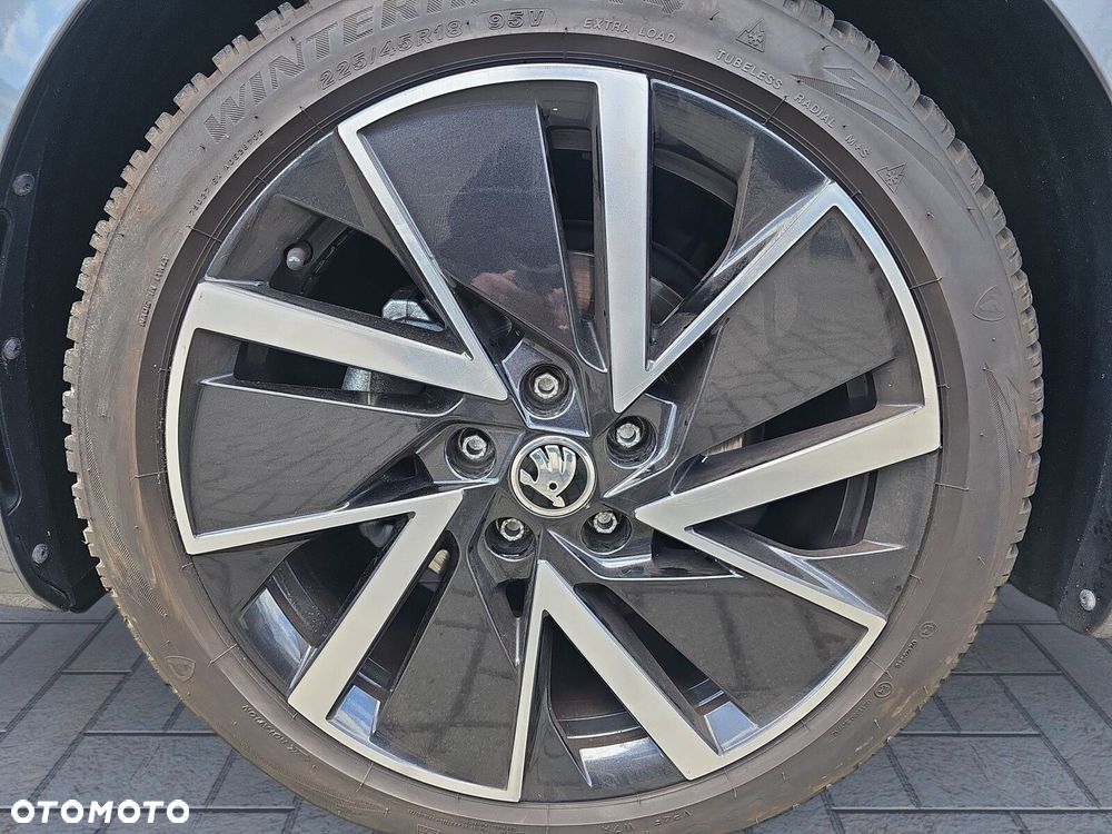 Skoda Octavia 1.5 TSI e-Tec Sportline DSG - 25