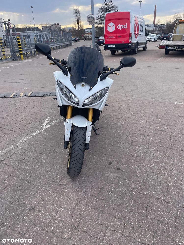 Yamaha FZ8 - 20